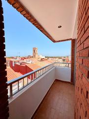 Affitto Appartamento  Carrer sant roc. Apartamento con balcón en el corazón de la fortaleza!