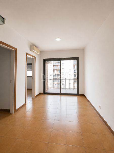 Piso  Carrer de galileu. Piso con terraza y gran potencial en el corazón de sants – barce