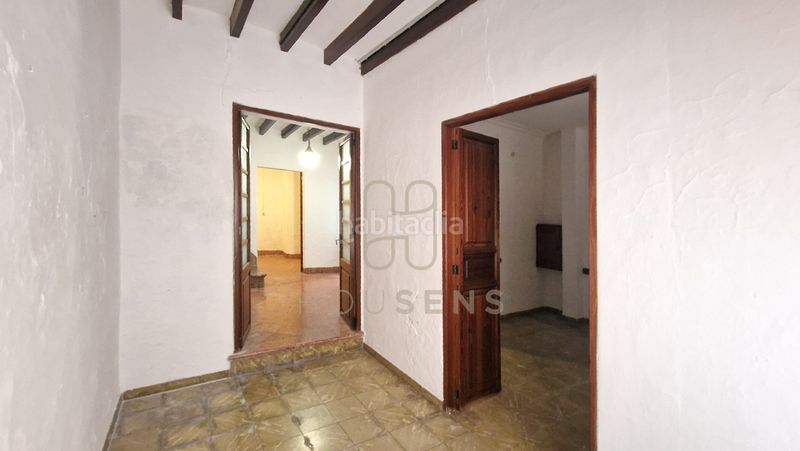 Foto 1835b786-51e2-4088-822e-3a3779a76730. Casa adossada amb xemeneia a Pollença poble Pollença