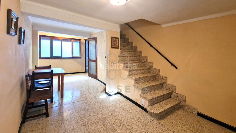 Foto 69c4989d-5d59-45ac-b530-b9ea440d47e9. Casa adossada amb xemeneia a Pollença poble Pollença