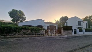 Chalet in Bacarés-Manresa-Bonaire. Chalet unifamiliar en bonaire, alcúdia.