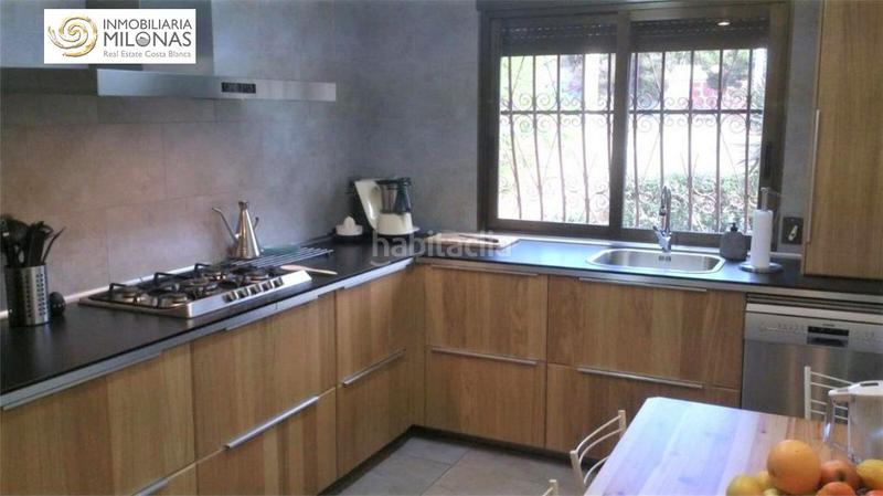 Foto ec4ef809-1932-4aa3-92b6-2986f728414e. Chalet with heating parking in Urbanizaciones Benidorm