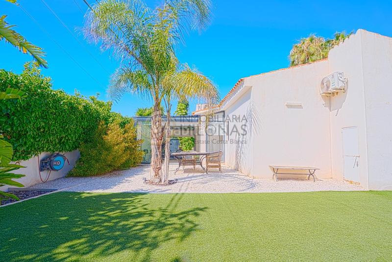 Foto a596fc8c-4bd2-4395-827b-694a3d2e892f. Xalet amb calefacció aparcament piscina a L´Albir Alfàs del Pi (l´)