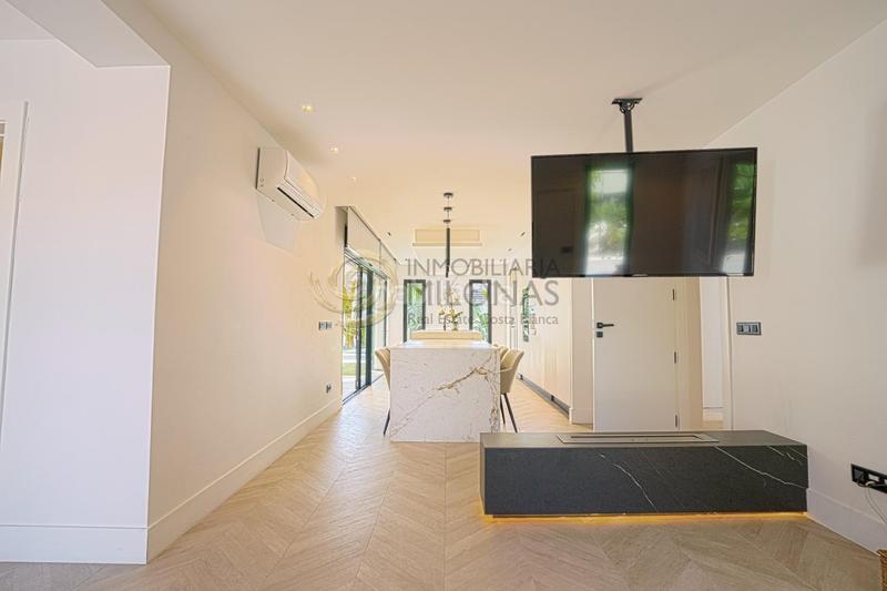 Foto e456235b-8e83-4e8f-9a6d-e5e37bd1b157. Xalet amb calefacció aparcament piscina a L´Albir Alfàs del Pi (l´)