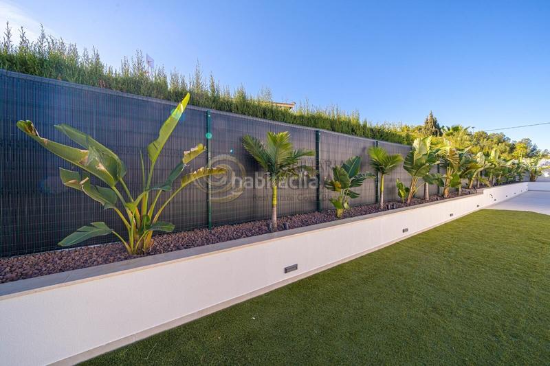 Foto 116d9db3-e26e-4136-b216-468e4fae90f2. Xalet amb calefacció aparcament piscina a L´Albir Alfàs del Pi (l´)