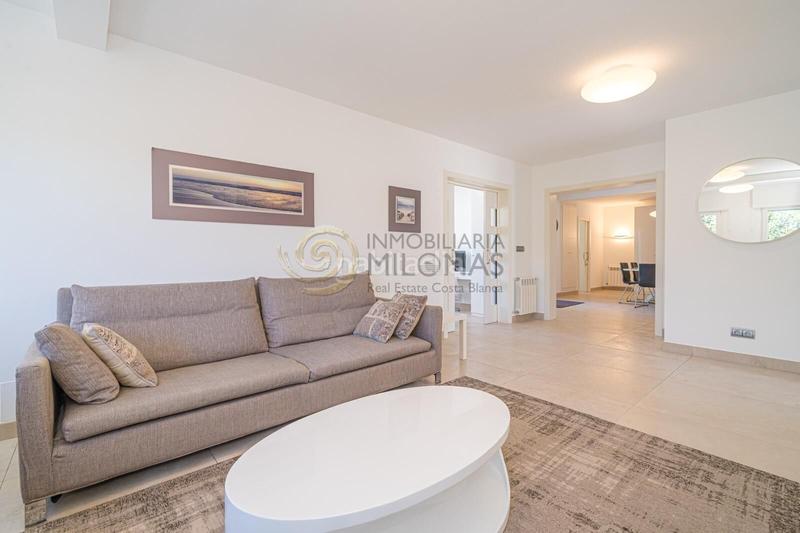 Foto 8b03171f-3847-4be0-a132-5e1afc2ba439. Xalet amb calefacció aparcament piscina a L´Albir Alfàs del Pi (l´)