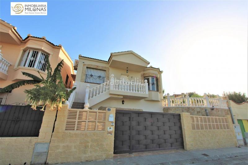 Foto a94964a2-d11f-436b-af20-bbfd5c42010d. Casa amb aparcament piscina a Coloma Nucia (la)