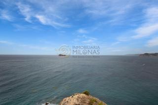 Piso en Rincón Alto. Amplio piso de 3 dormitorios con vistas inigualables al mar.