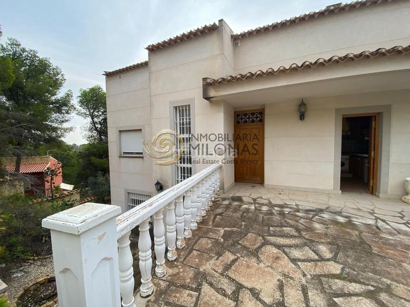 Foto e5989dfa-83fe-4d50-95bf-b913fea62284. Maison avec parking piscine dans Coloma Nucia (la)