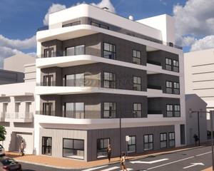 Ático en Centro - Muelle Pesquero. Ático de nueva construcción con 3 dormitorios en la playa de la