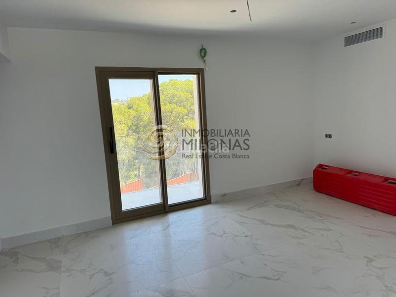 Foto 8dbfbb9b-d909-4baf-815f-84d92980d8af. Xalet amb calefacció aparcament piscina a Urbanizaciones Benidorm