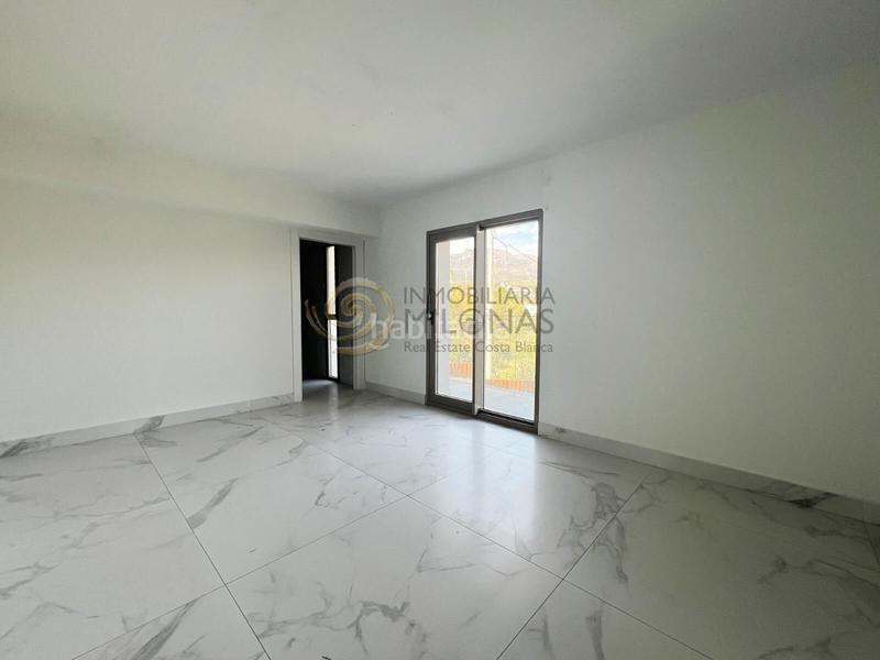 Foto f9d15300-bd08-46a4-b3de-f766c471815d. Xalet amb calefacció aparcament piscina a Urbanizaciones Benidorm