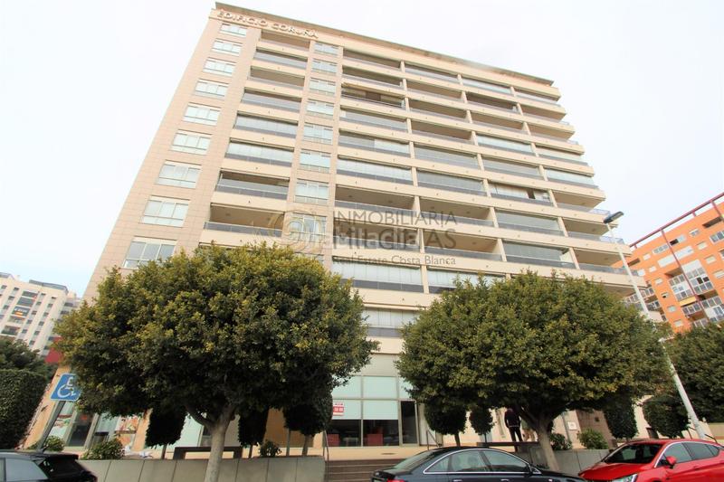 Foto 094803c3-15c8-47c3-bdfb-9067893b56a1. Aparcament cotxe a Bulevar-Puerta Mítica Vila Joiosa (la)