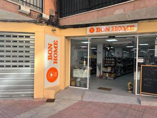 Local Comercial en Centro Urbano. Oportunidad única en benidorm! local comercial en esquina reform