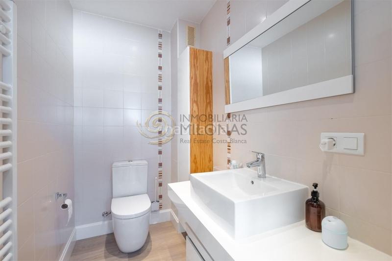 Foto 5b1690d9-50d4-4ff2-bf17-f9f759dda12b. Chalet con riscaldamento parcheggio piscina in Escandinavia-Cautivador Alfàs del Pi (l´)