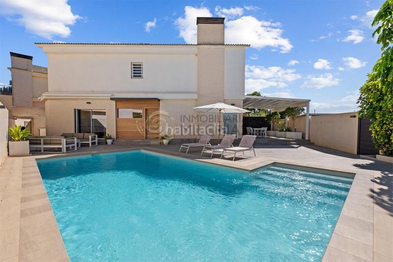 Foto 6c1f566d-84bf-4d3d-93da-6a5203d6236f. Chalet con riscaldamento parcheggio piscina in Escandinavia-Cautivador Alfàs del Pi (l´)