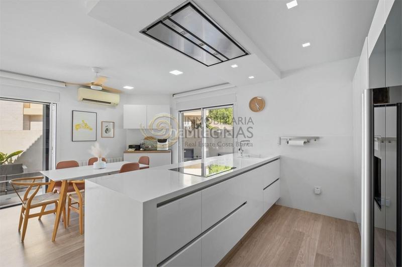 Foto 928f5ca2-8af0-4971-8ddb-7ac8a4099dfa. Chalet con riscaldamento parcheggio piscina in Escandinavia-Cautivador Alfàs del Pi (l´)