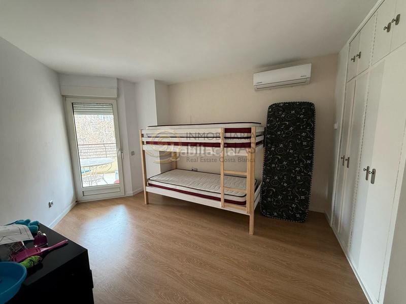 Foto 3d0d496e-e8d8-4272-91e4-3e17b4719e25. Miete etagenwohnung mit heizung parking pool in Playa Levante Benidorm