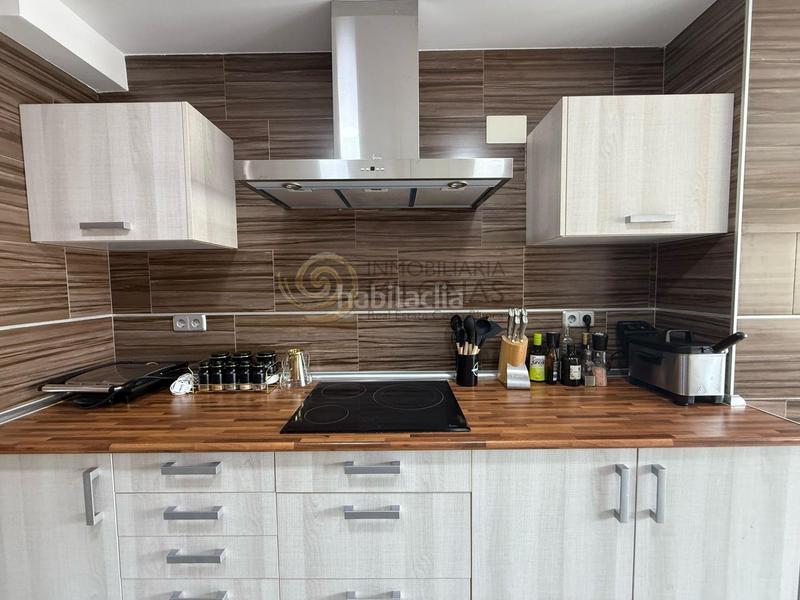 Foto 472130c7-bbe2-4c46-a3bc-a358d5b9ffc2. Rent flat with heating parking pool in Playa Levante Benidorm