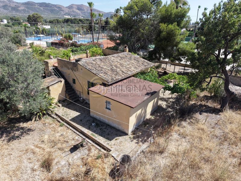 Foto b29ff986-1291-463f-9c60-942b8f1ff6e8. Casa amb aparcament a Playa Levante Benidorm