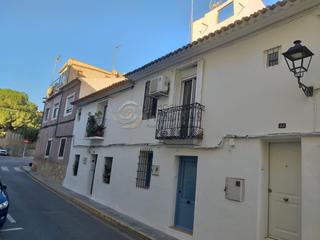 Casa a Poble Nou-Montiboli. Oportunidad única en villajoyosa!