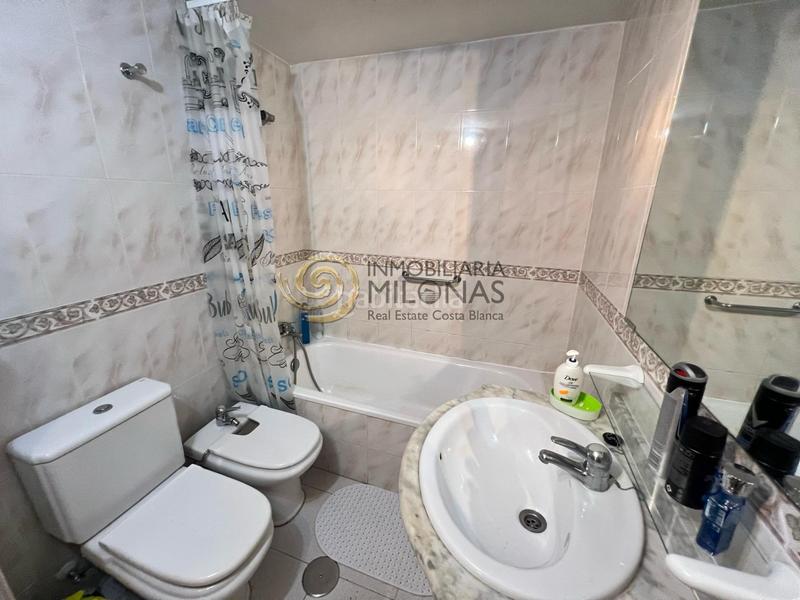 Foto 9488ee3f-0c8a-4744-af0a-de2bca519a74. Piso oportunidad única en rincón de loix, zona alta! en Benidorm
