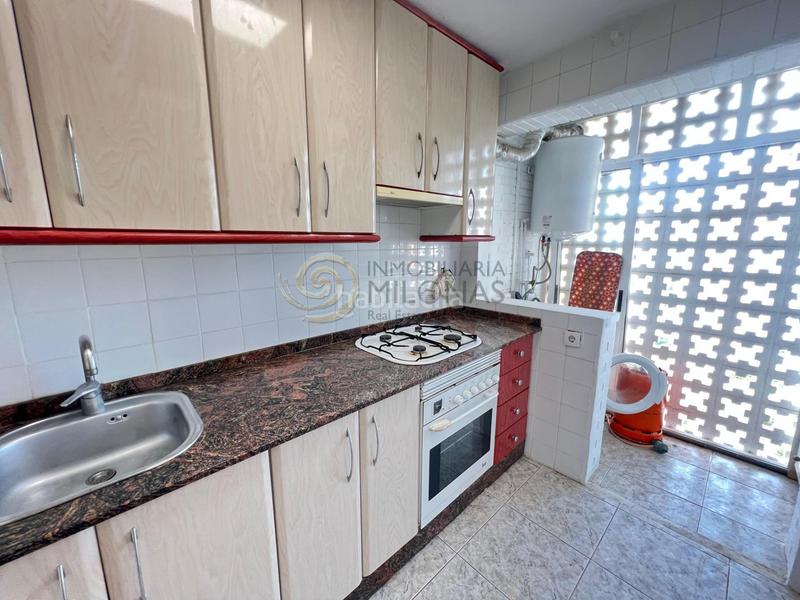 Foto 57b63998-0e53-40b2-aa2e-96dfda4e6fe9. Apartamento vive el encanto desde tu nuevo apartamento en la playa de poniente en Benidorm