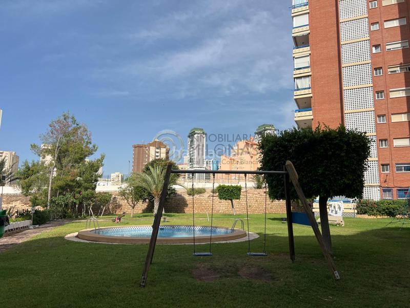 Foto 72df6088-ba16-4943-93dc-e12c6b6f1de1. Apartamento vive el encanto desde tu nuevo apartamento en la playa de poniente en Benidorm