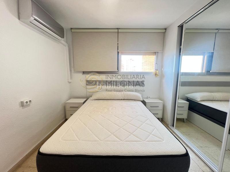 Foto c091c933-d59c-45fc-9a9d-6a81d18b9ed7. Apartamento vive el encanto desde tu nuevo apartamento en la playa de poniente en Benidorm