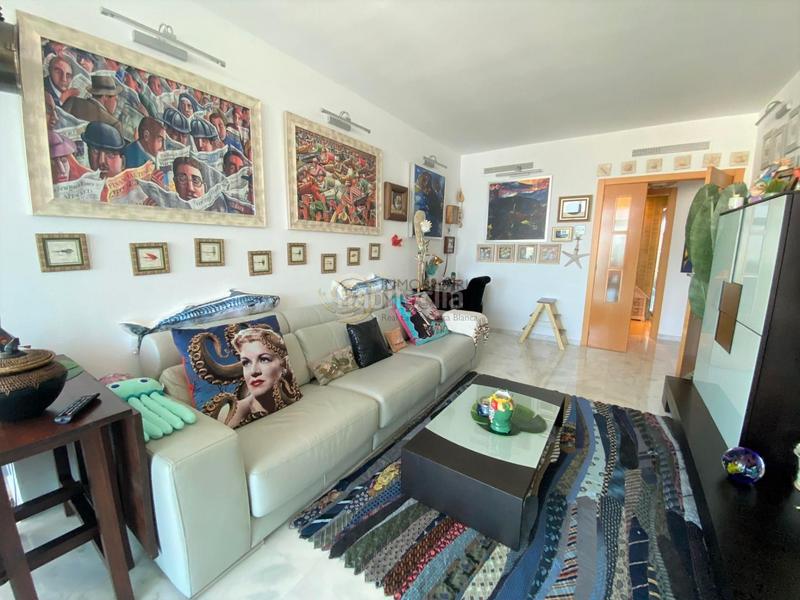 Foto dd817313-ef8d-43aa-a0b8-7e43b3ad891f. Piccolo appartamento con riscaldamento parcheggio piscina in Benidorm