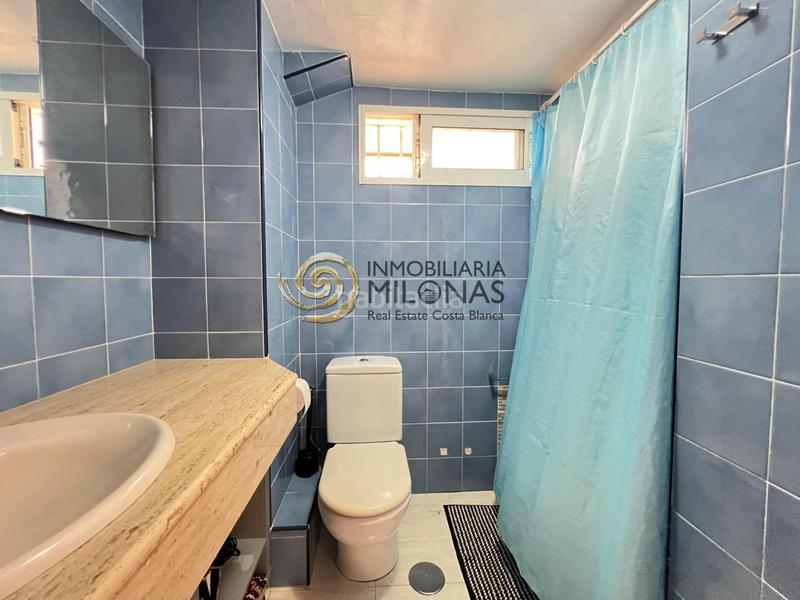 Foto 9d0f4ce2-0d1c-4226-98a3-31b94e2e9ac0. Estudi amb aparcament piscina a Playa Levante Benidorm