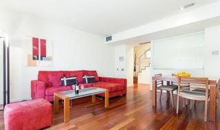 Location Appartement  Carrer emili grahit. Lujoso piso con dos habitaciones