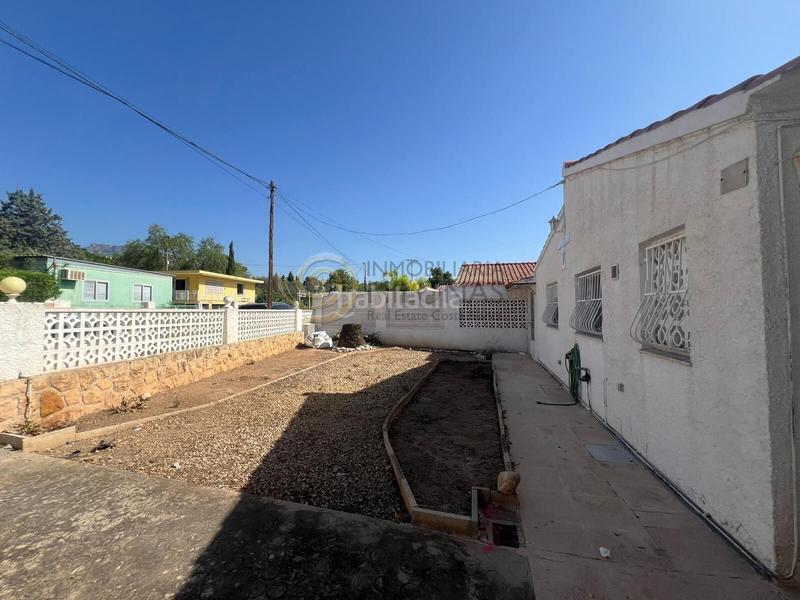 Foto 1f04402e-6f78-4095-a244-0d94070362df. Haus mit parking in Urbanizaciones Benidorm