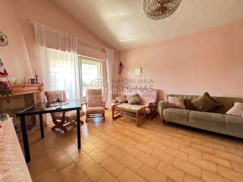 Foto 50169880-87f2-47e9-995c-f6b0ad1ec544. Haus mit parking in Urbanizaciones Benidorm