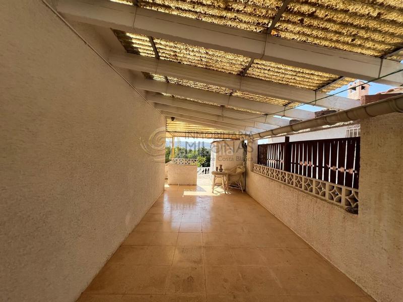 Foto 752dec67-c82f-4d0f-86f9-69fa83a44ae4. Haus mit parking in Urbanizaciones Benidorm