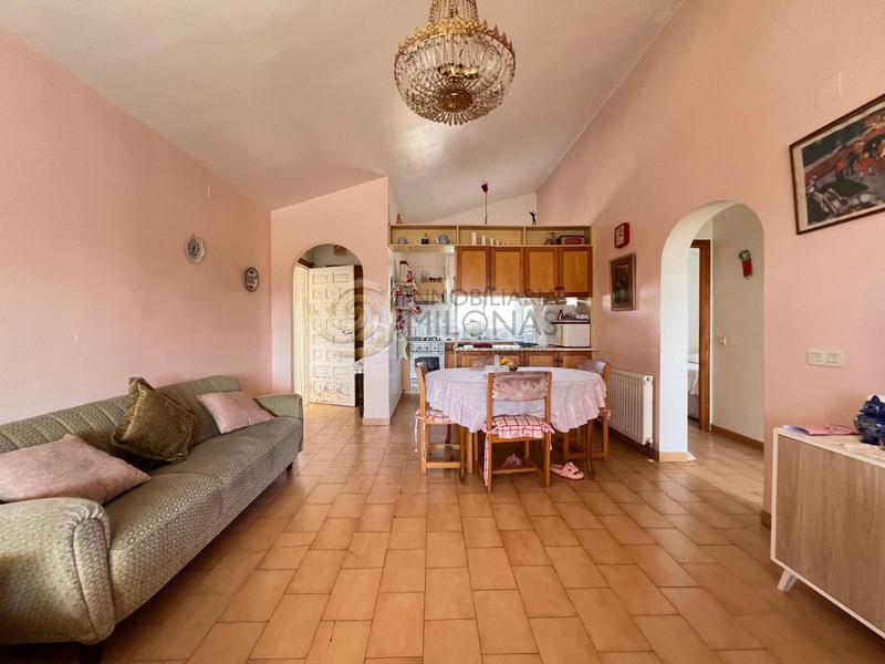 Foto f8023f38-5d13-4ac8-832d-b6f6f58ddd49. Haus mit parking in Urbanizaciones Benidorm