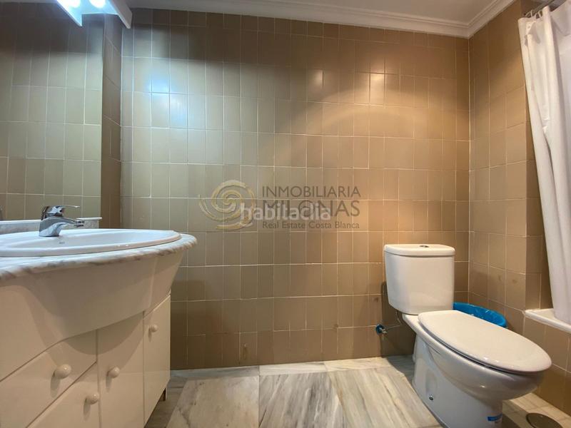 Foto 9beba670-ead7-4922-a61b-02e150e0dd2d. Lloguer pis amb calefacció aparcament piscina a Playa Levante Benidorm