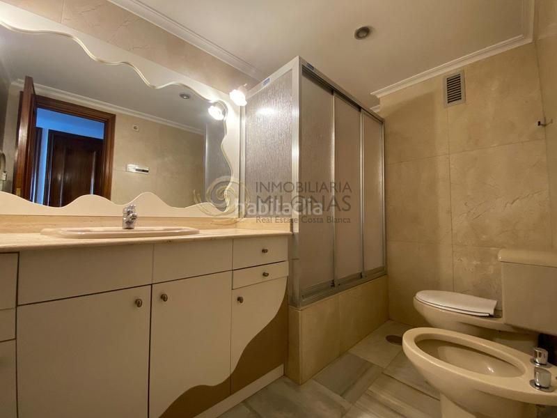 Foto c653c169-4f80-48d9-b558-c2a28446d3e2. Location appartement avec chauffage parking piscine dans Benidorm