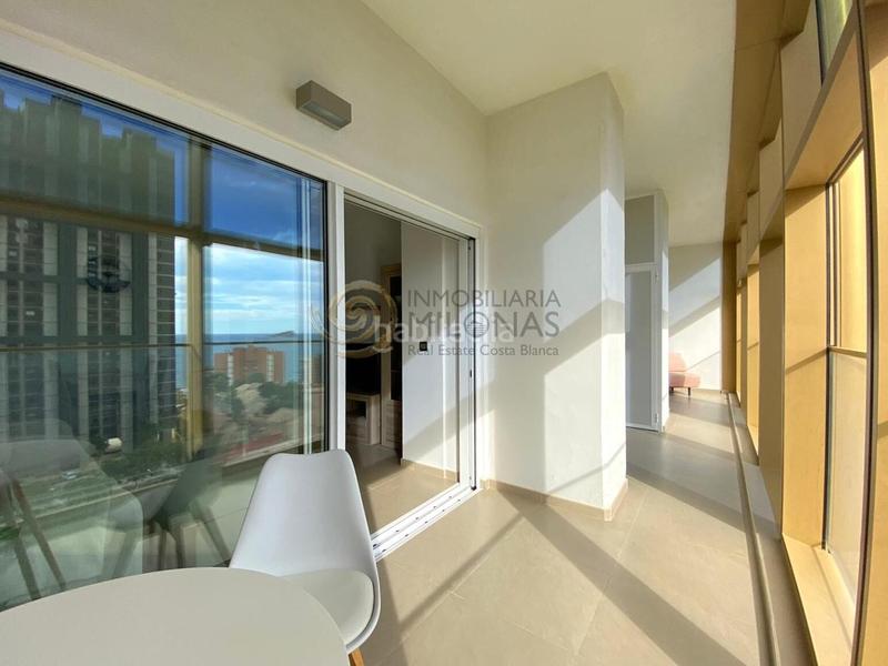 Foto ffafb80a-d38d-43b9-acd1-554526c0d769. Apartamento en avenida mexico 6 apartamento con vistas panorámicas al mar en uno de los residenciales más exclusivos intempo. en Benidorm