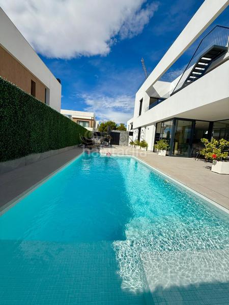 Foto 9fba94a0-7153-4516-a325-b108125a038b. Xalet amb calefacció aparcament piscina a balcón de Finestrat-terra marina Finestrat