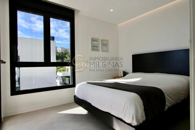 Foto aab1695f-25f4-4d38-b28a-33b04cb67715. Xalet amb calefacció aparcament piscina a balcón de Finestrat-terra marina Finestrat