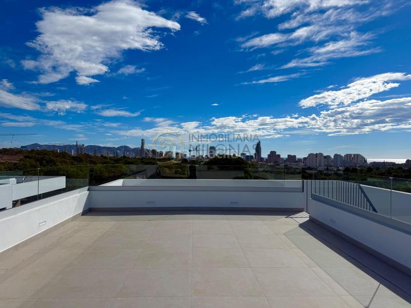 Foto be02d4ce-febe-48e8-9d22-a6c53f3e5ef8. Xalet amb calefacció aparcament piscina a balcón de Finestrat-terra marina Finestrat