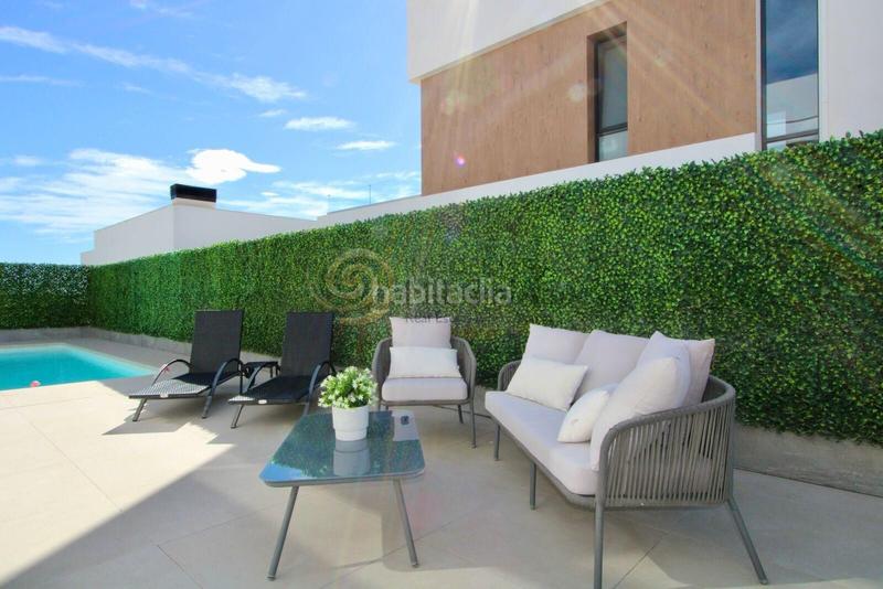 Foto c01a1011-7e0e-4f64-a371-dc6eb1c25ece. Xalet amb calefacció aparcament piscina a balcón de Finestrat-terra marina Finestrat