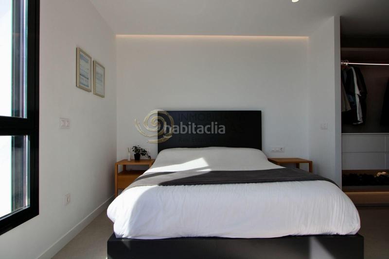 Foto e5d04d7e-fba4-4cd1-a4fe-533bebce6927. Xalet amb calefacció aparcament piscina a balcón de Finestrat-terra marina Finestrat