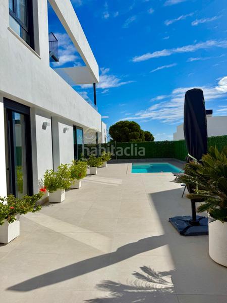 Foto eaa0ec33-634e-491a-a3a6-3b40584b14d2. Xalet amb calefacció aparcament piscina a balcón de Finestrat-terra marina Finestrat