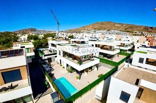 Chalet à Balcón de Finestrat-Terra Marina. Villa moderna de ensueño en finestrat  diseño, confort y vistas