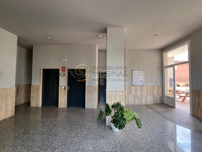Foto c2eee7b4-5bdb-4b38-9ba3-4e88001c3956. Appartement avec parking piscine dans Rincón Bajo Benidorm
