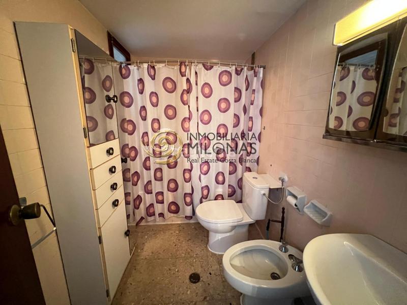 Foto 7060bd59-95a2-495f-a5b3-bcec9d5bcc5d. Pis amb aparcament piscina a Playa Levante Benidorm