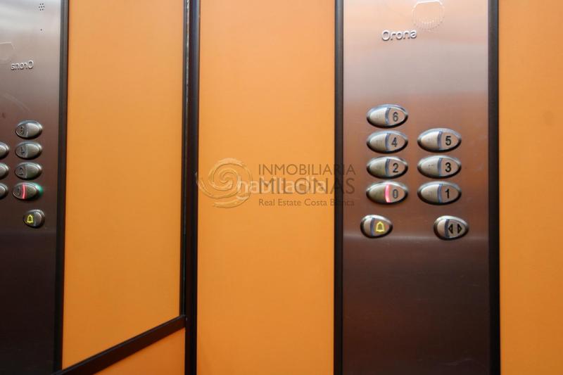 Foto 75997e44-6929-4474-bfcd-fe955934d3e0. Flat in avenida de la armada española 25 in Playa Poniente Benidorm