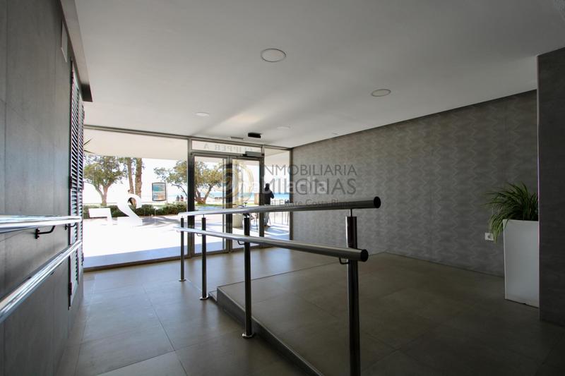 Foto 8c792ef8-80a3-430a-9329-0de84931a1d9. Flat in avenida de la armada española 25 in Playa Poniente Benidorm